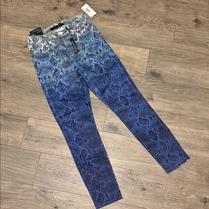 J Brand Photo Ready Alana High Rise Blue Ombre Snakeskin Crop Skinny 27 NWT